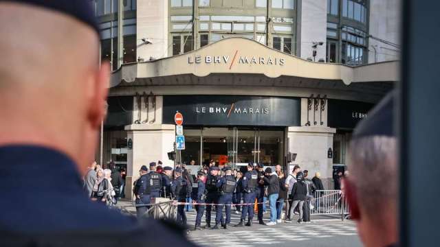 愛不釋手！五項數據證實Shein橫掃法國購物車。(圖:shutterstock)