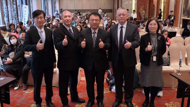 群益估明年指數高點上看34000點。(圖:群益提供)