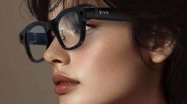 宏達電VIVE Eagle推出抗藍光新鏡片 Q4營收添動能。(圖:宏達電提供)