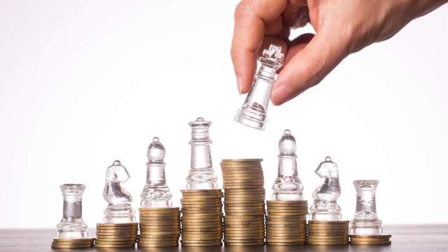 估值修正合理，趨勢股不要亂買，有資金準備佈局：雙鴻、華星光、金像電(圖:shutterstock)