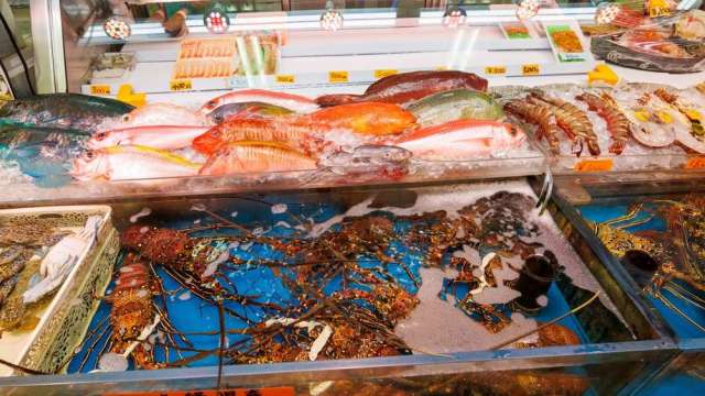 日本水產品補齊資料能通關嗎?中國外交部:進來也沒市場。(圖:shutterstock)