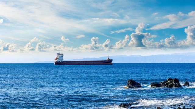 美制裁生效 4800萬桶俄國原油恐海上漂。(圖:shutterstock)