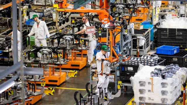 美國11月PMI兩樣情：製造業轉弱、服務業強勢擴張(圖：REUTERS/TPG)