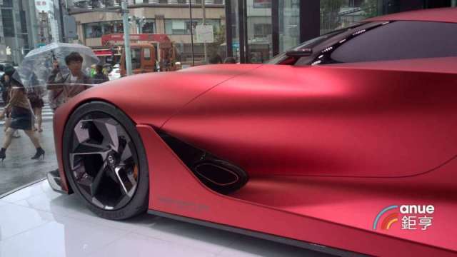 三大汽車板廠前三季出貨值健鼎突破百億元居冠，定穎緊逼敬鵬。(鉅亨網記者張欽發攝)