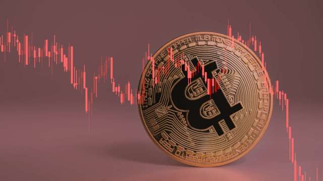 比特幣今反彈近4%！本月仍創2022年Terra崩盤來最慘跌勢 專家曝一危險指標（圖：Shutterstock）