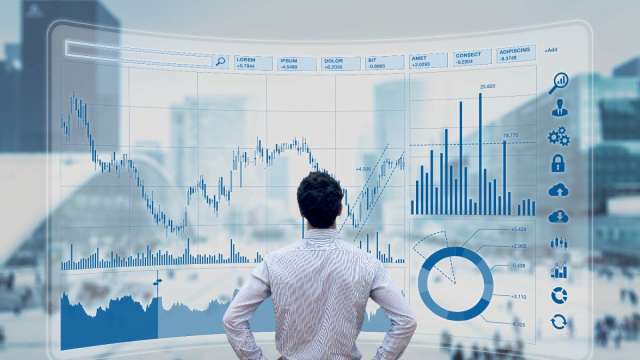 年底行情由中小型股接棒，矽光子與PCB火力全開：華星光、光聖、尖點(圖:shutterstock)