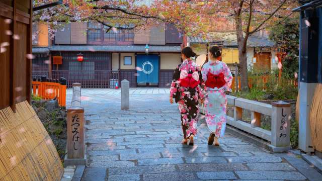 中日航線已有12條航線取消所有航班。(圖:Shutterstock)