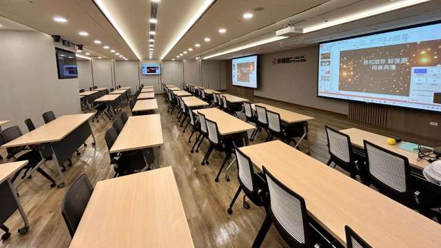 康和證大講堂完成升級裝修。(圖：康和提供)