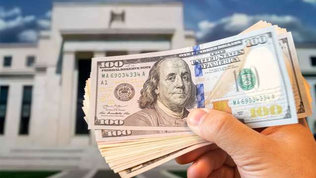 美國經濟出現反常趨勢 聯準會面臨決策挑戰(圖:shutterstock)