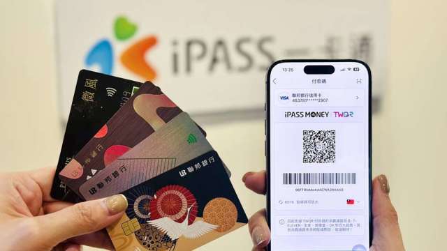 一卡通信心喊話：iPASS MONEY儲值金、資料都還在 年底前可繼續轉帳。（圖：一卡通提供）