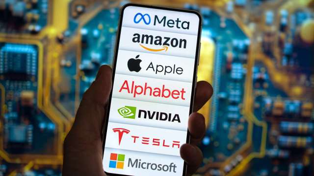 路博邁資深投資策略師認為,投資人應準備逢低買進近期下跌的科技股。(圖:Shutterstock)