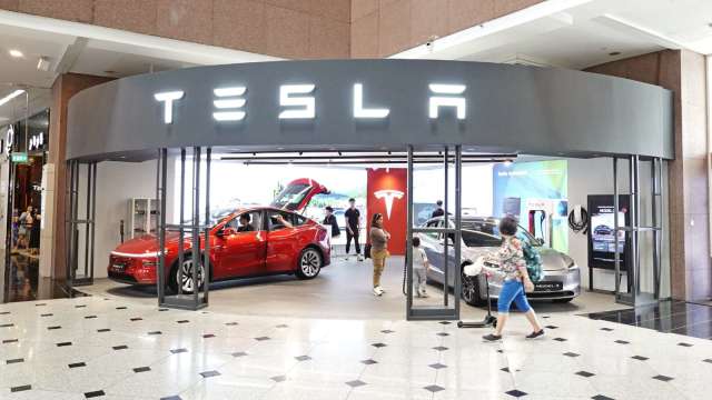 cover image of news article