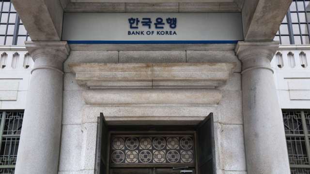 韓元疲弱+房市動盪!韓利率連四凍 上調今、明年經濟成長與通膨預期(圖:Shutterstock)