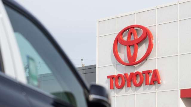 豐田10月全球產量創近兩年新高 北美混動車需求強勁是主因(圖:shutterstock)