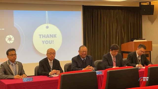 華興深耕低溫照明擴大歐洲佈局 導入AIoT智慧節能拼2026營運成長。(鉅亨網記者吳承諦攝)