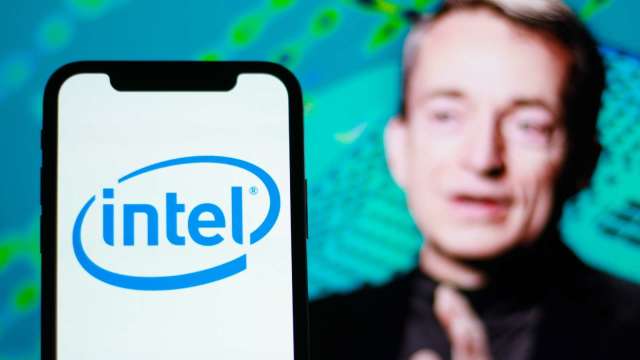 英特爾前CEO格爾辛格:量子運算將戳破AI泡沫、GPU時代恐走向終點。(圖:Shutterstock)