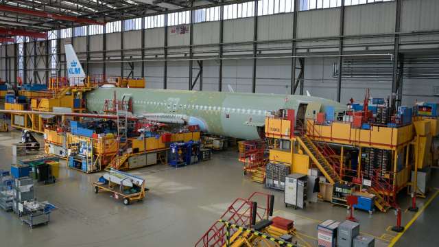 軟體Bug剛修完又爆瑕疵?空巴A320風波不斷 股價暴跌逾9%(圖:REUTERS/TPG)