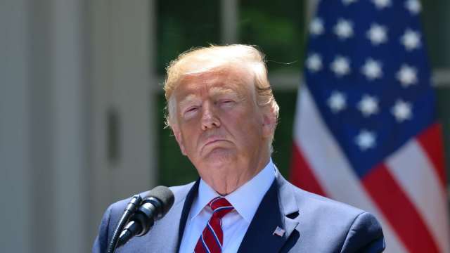 川普:「明年初」宣布下屆Fed主席人選 盛讚哈塞特 (圖:shutterstock)