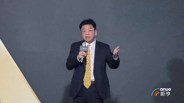 台新新光金控首席經濟學家李鎮宇。(鉅亨網記者陳于晴 攝)