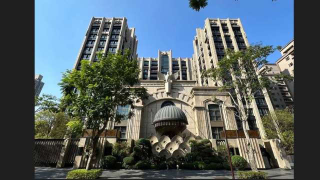 豪宅買家拿8.4億元霸氣買「皇翔御琚」兩層。(圖:台灣房屋提供)