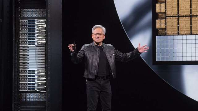 華為急追輝達？美國開放H200對中出口 彭博：18 個月技術差距成白宮關鍵考量 (圖:Shutterstock)