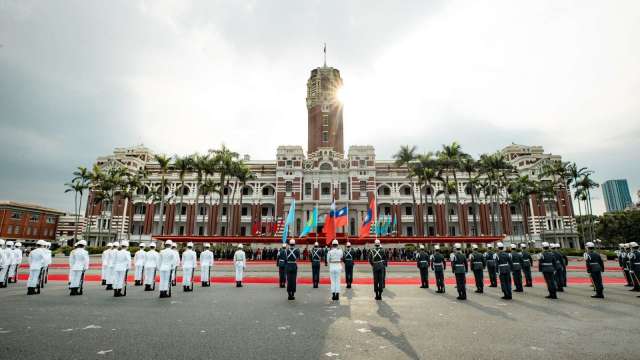 賴清德稱樂意幫助解決大陸經濟問題。（圖：Shutterstock）