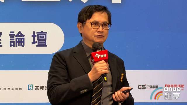 記憶體短缺恐影響消費產品景氣？童子賢：零組件短缺有利有弊。(鉅亨網記者劉玟妤攝)