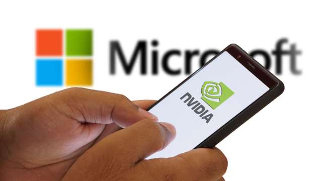 輝達員工質疑微軟AI資料中心冷卻設計「浪費」。(圖:Shutterstock)