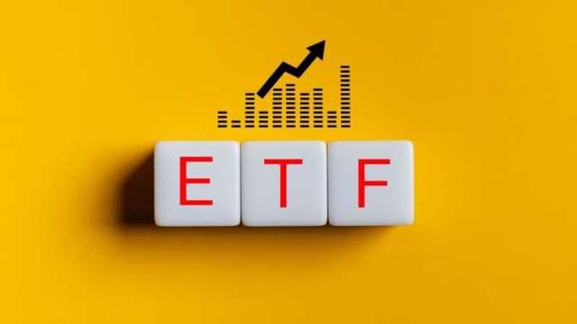 美股4巨頭上修2025營收預估達13%!貝萊德:AI紅利從科技業擴散 AI投報率由負轉正。(圖:shutterstock))