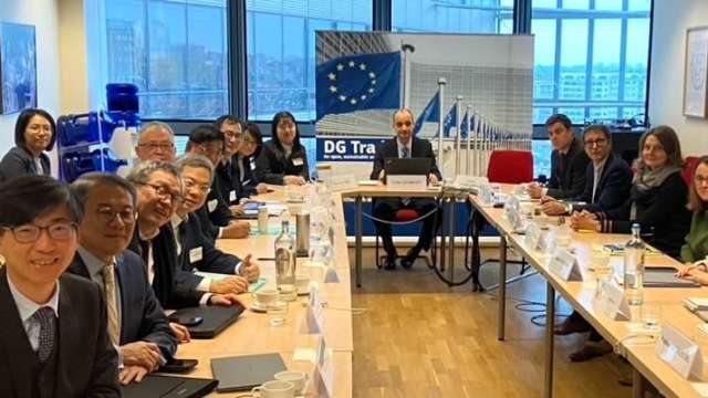 第四海外中心落腳華沙!經長建議台波供應鏈聯手 爭取歐盟「AI 超級工廠計畫」。(圖:經濟部提供)