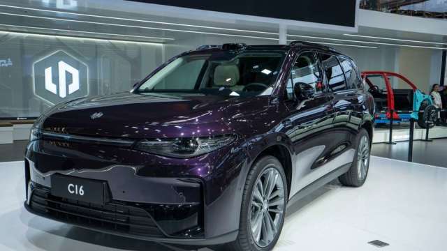 傳統車廠對決純電陣營!歐洲1兆歐元轉型賭局16日揭曉。(圖:shutterstock)