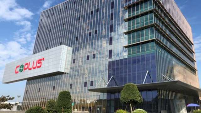 巨鎧導入車用光通訊技術。(圖：巨鎧提供)