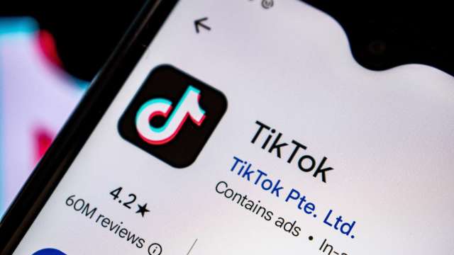 馬來西亞宣布,TikTok、IG等社交平台明年起納入法律監管。(圖:Shutterstock)