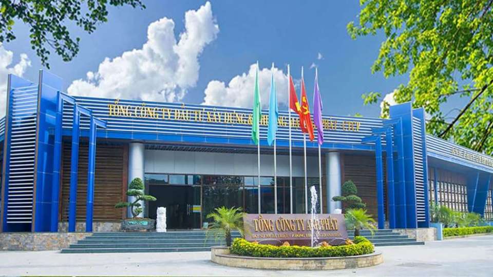 cover image of news article