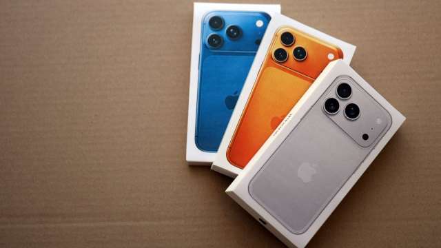 研調:Apple黑色星期五促銷策略成功 超車Google奪下年度銷售冠軍。(圖:shutterstock)