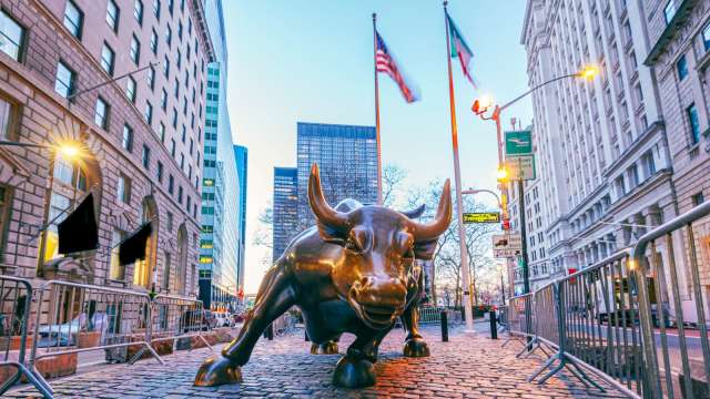 美銀調查顯示投資人樂觀情緒升至四年新高(圖：Shutterstock)