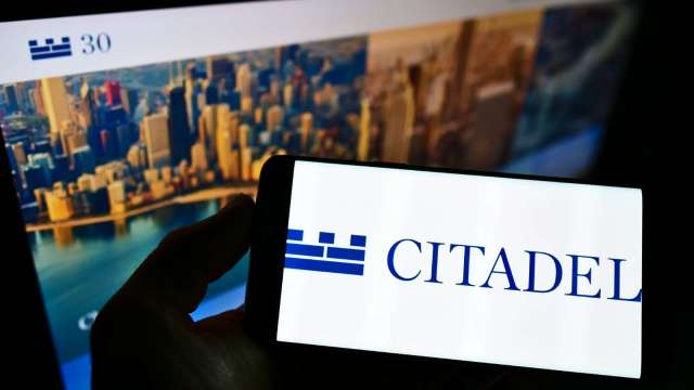 全球避險基金一哥喊話川普:白宮與聯準會的「距離」決定了市場生死(圖:Shutterstock)