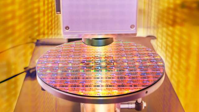 AI+記憶體雙引擎！Omdia：全球半導體業營收Q3季增14.5%至2163億美元 首破兩千億大關（圖：Shutterstock）