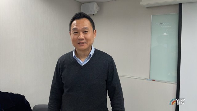圖為一詮半導體營業部協理暨發言人劉秀興。(鉅亨網記者吳承諦攝)