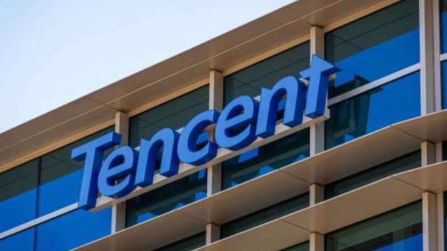 騰訊混元世界模型1.5讓用戶透過簡單文字描述,就能生成可自由探索的3D遊戲場景。