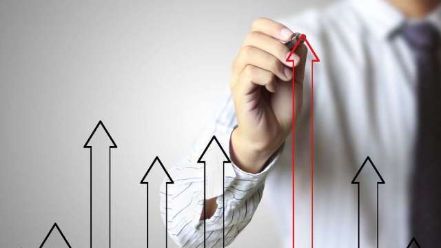 美光財報碾壓式成長,AI 記憶體正式進入主升段!(圖:shutterstock)