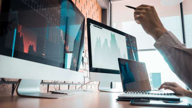 績效輾壓0050?股價不到1/2!2檔市值型ETF黑馬超完整分析! (圖:shutterstock)