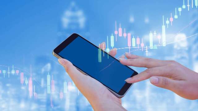 〈台股開盤〉開高走高強彈300點 台積電領軍、記憶體族群同歡。(圖:shutterstock)