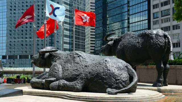 恒指震盪上行漲0.75% 科指表現強勢升逾1.1%