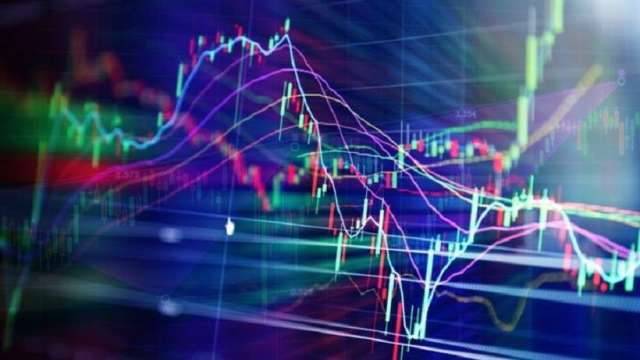 台股站回月線、外資連五賣再砍2億 三大法人買超118.4億元。(圖:鉅亨網資料照)