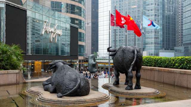 港股大年！10倍股札堆、380隻翻倍股、最高漲幅近33倍。(圖：Shutterstock)