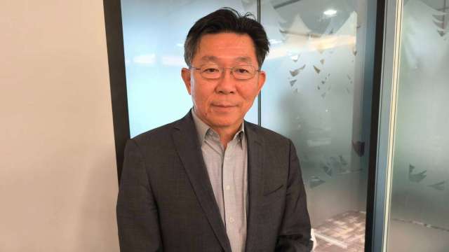 IET-KY英特磊董事長高永中。(鉅亨網記者黃皓宸攝)