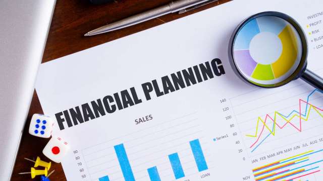 封關倒數指數再創高!現在該買什麼? (圖:shutterstock)