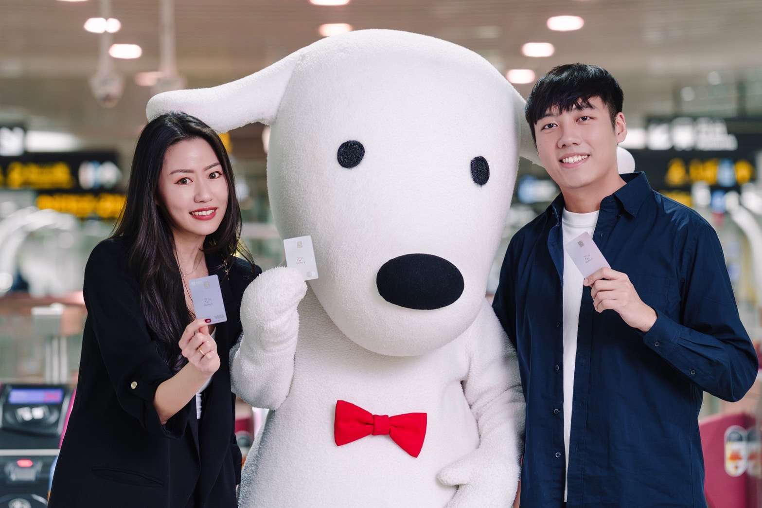 圖說：大臺北區交通族可使用台新銀行信用卡或綁定國際Pay感應、QR code乘車碼掃碼搭乘捷運