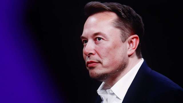 2025年AI浪潮翻轉財富版圖 馬斯克守住首富寶座 熟面孔大洗牌 (圖:Shutterstock)